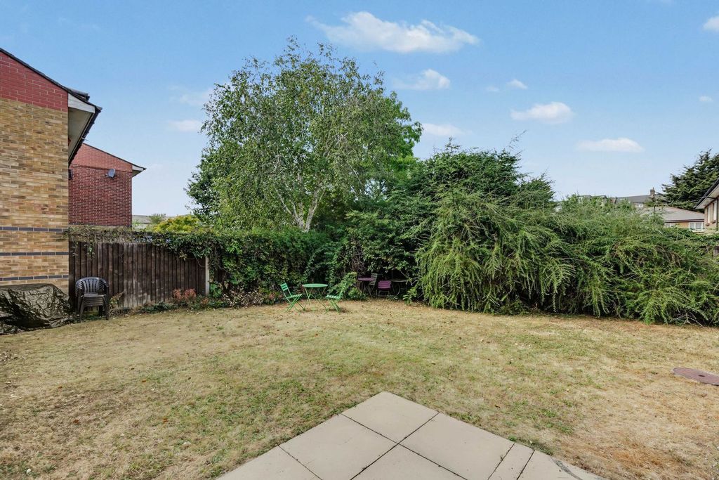 Property photo 2 of 13
