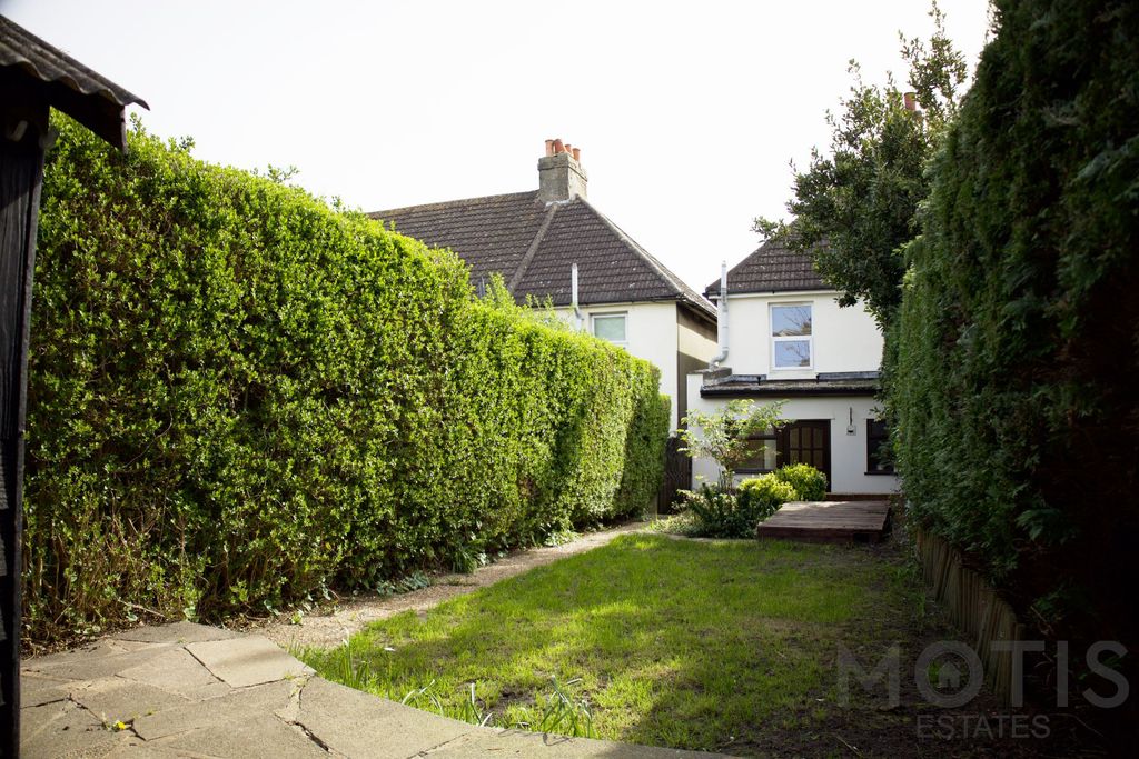 Property photo 2 of 12 Photo 12