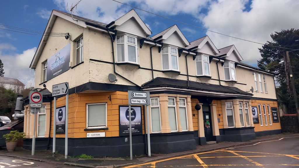 Property photo 1 of 8