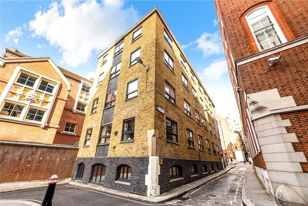 Property photo 3 of 12