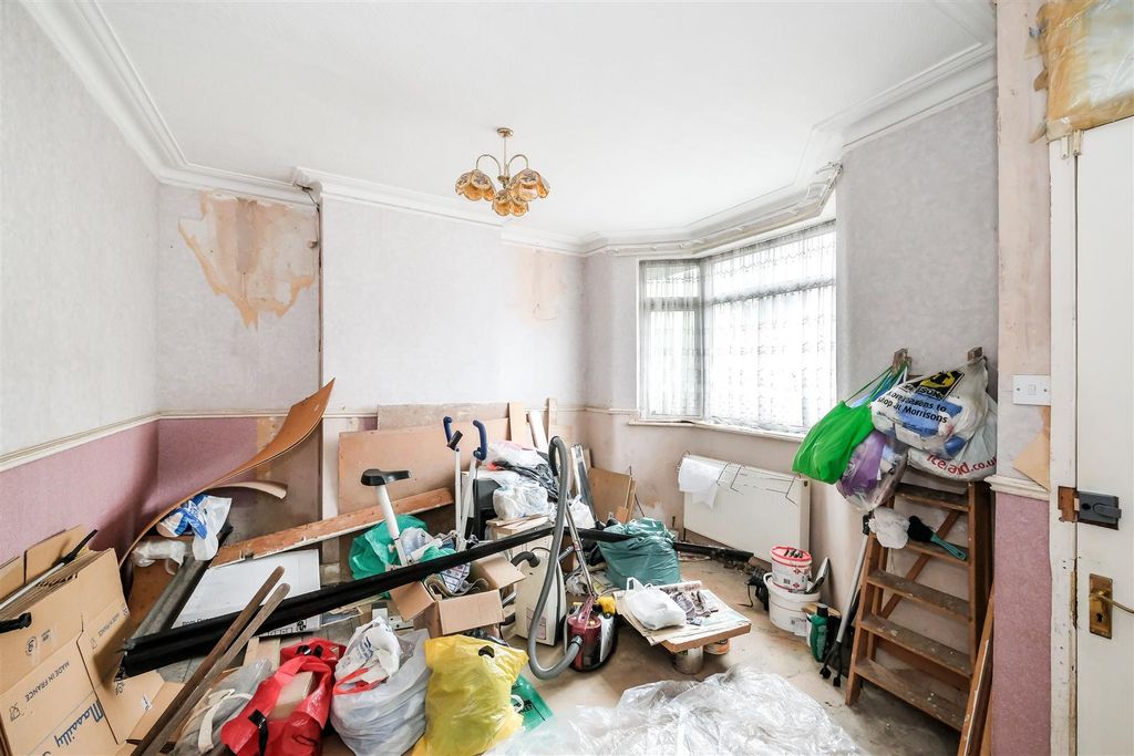 Property photo 3 of 10 King Edward Road-8.Jpg