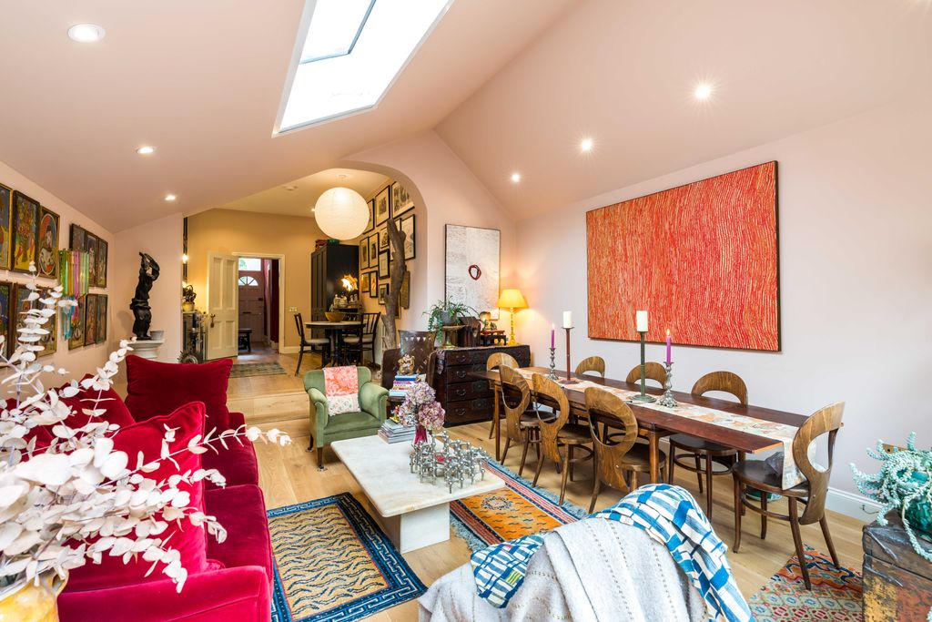 Property photo 1 of 14