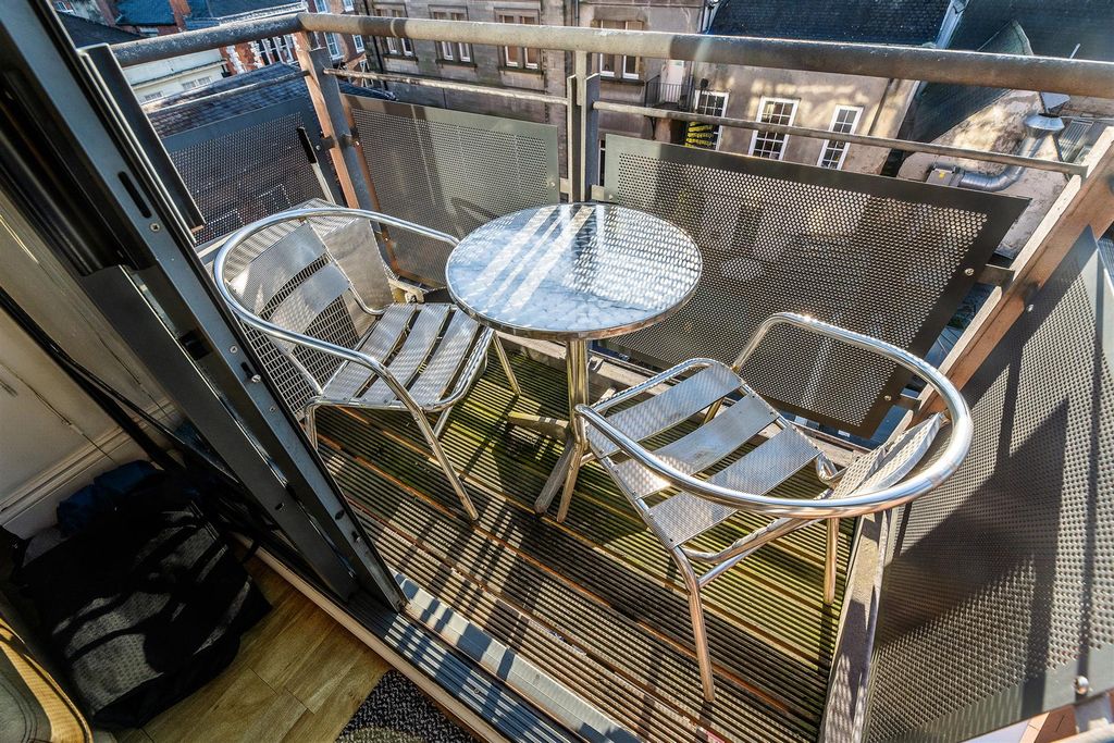 Property photo 3 of 20 41 George Street Trading House 005