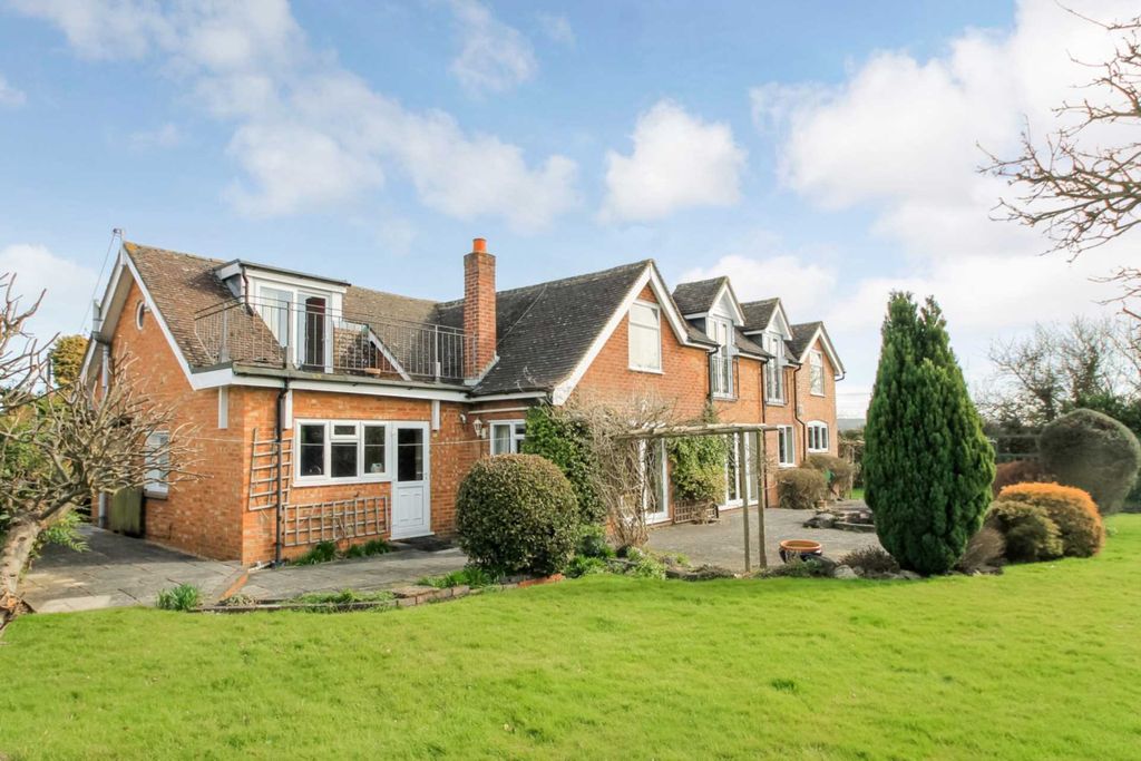 Property photo 2 of 15