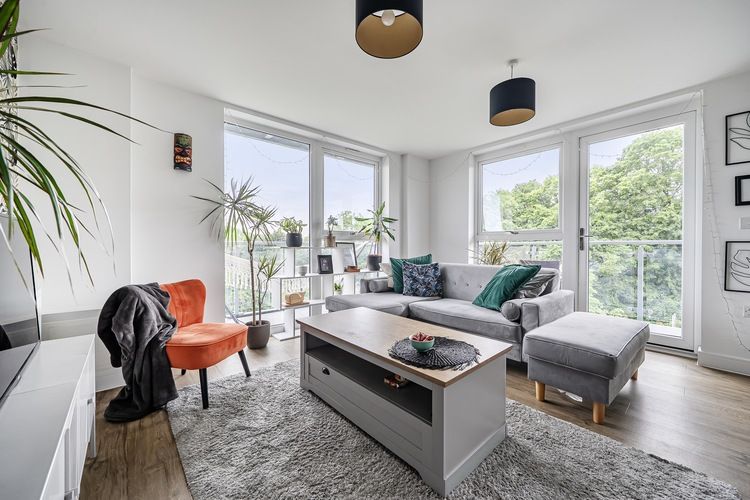 Property photo 1 of 19