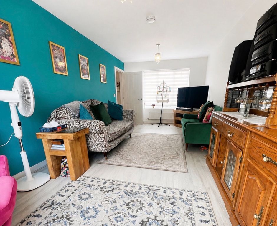 Property photo 3 of 15