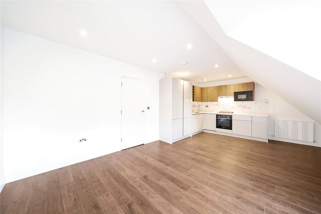 Property photo 3 of 10 Picture No. 02