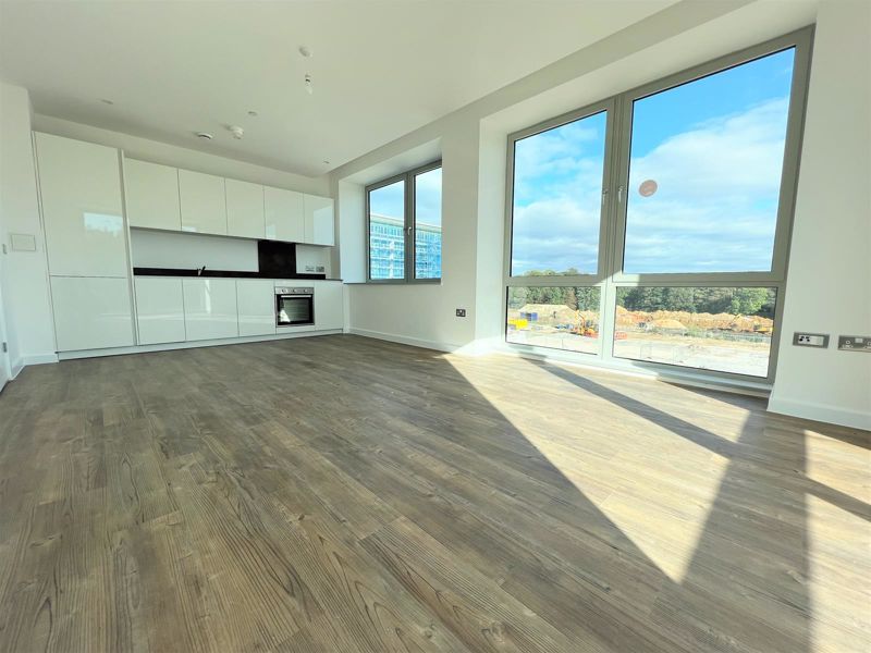 Property photo 3 of 11 Photo 2