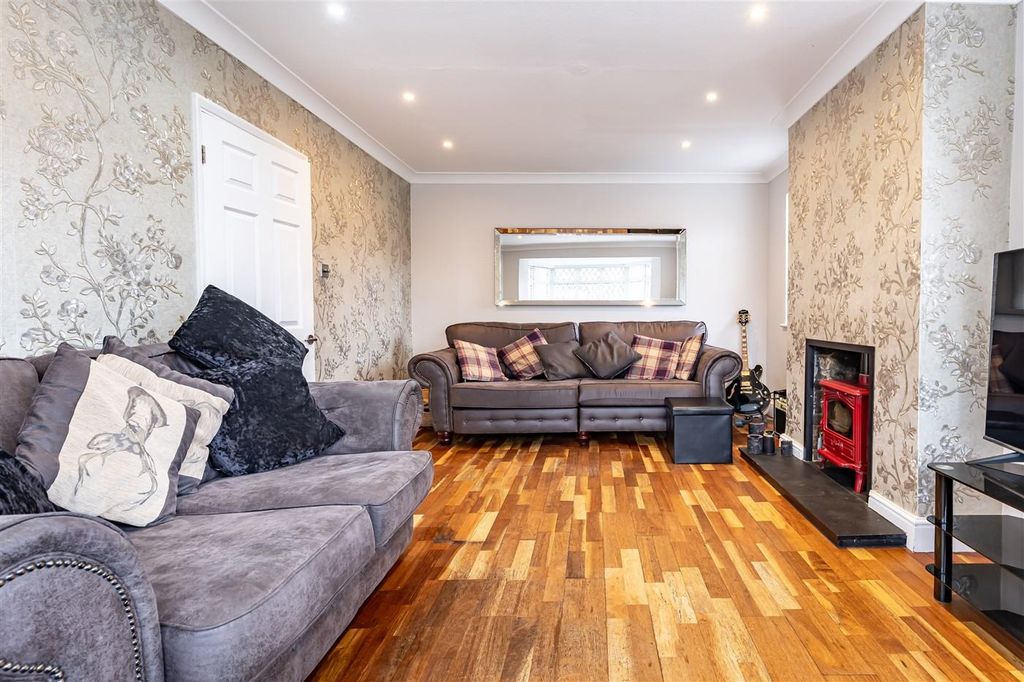 Property photo 2 of 25 15  Upper Swaines (28).Jpg