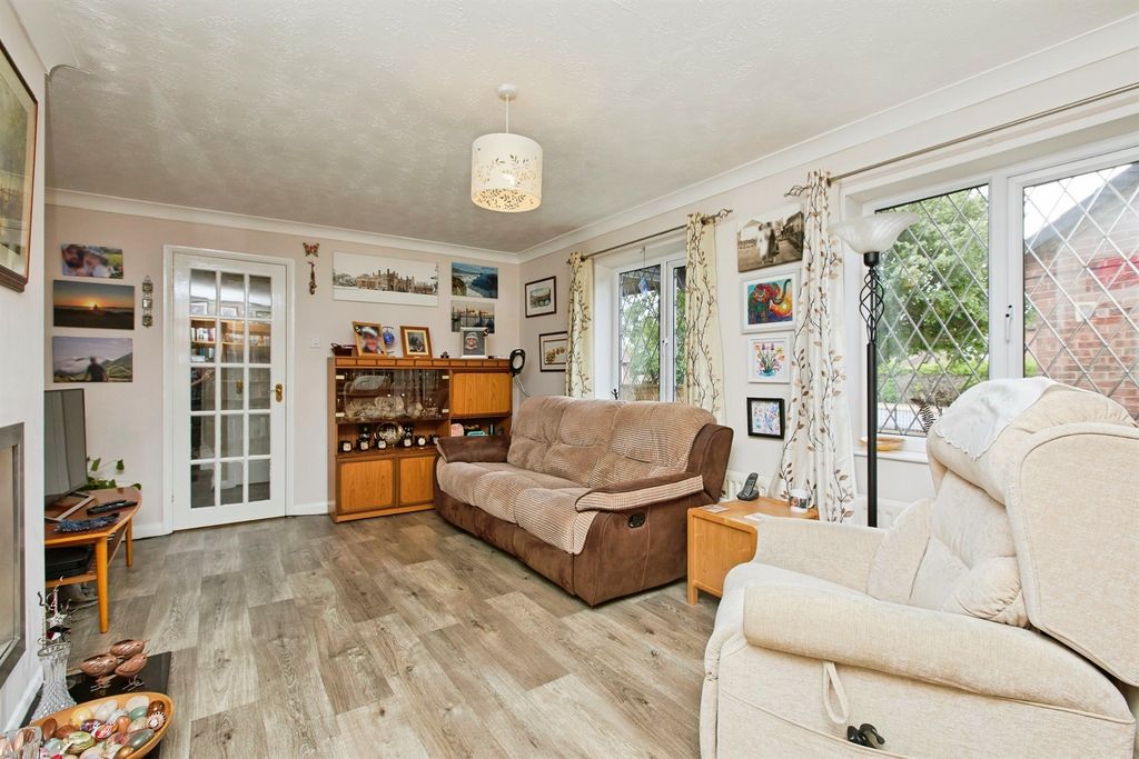 Property photo 3 of 20