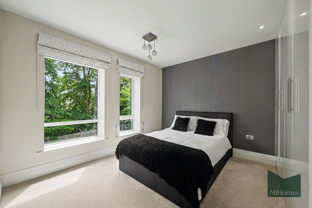 Property photo 1 of 46