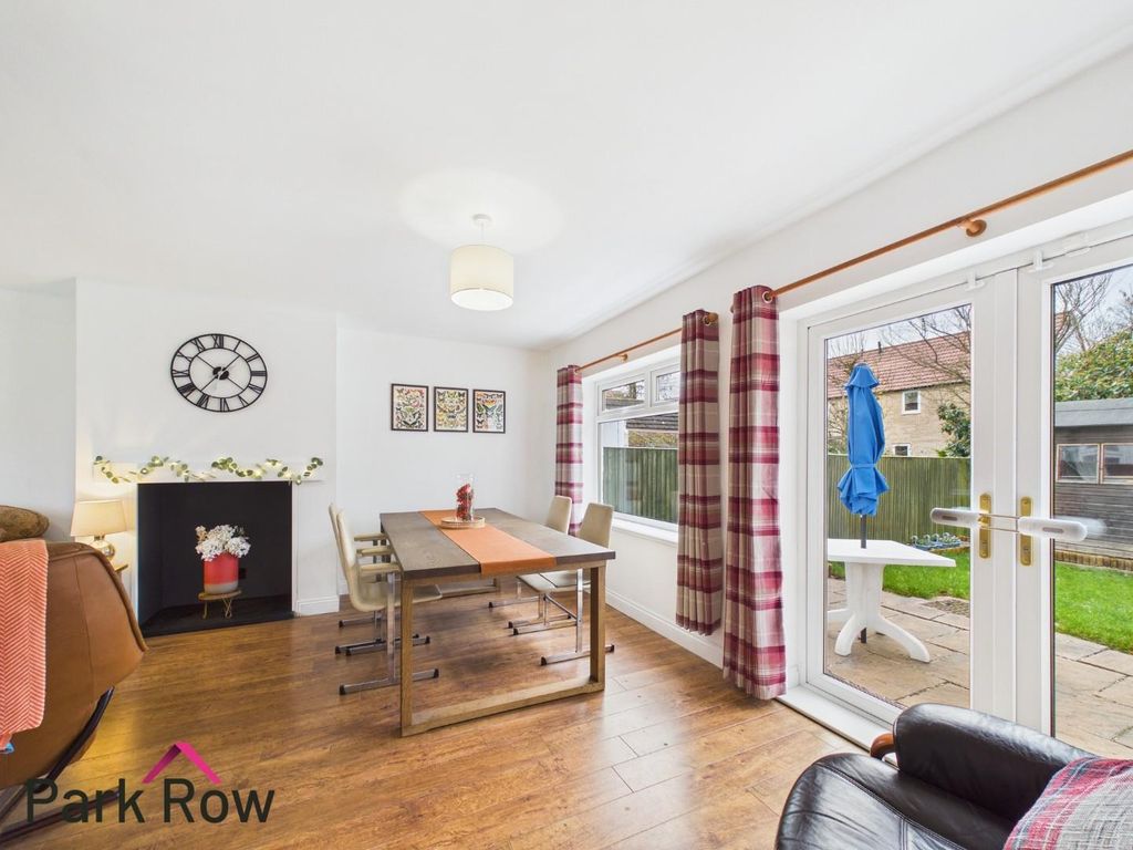 Property photo 3 of 25 Lounge/Dining Room