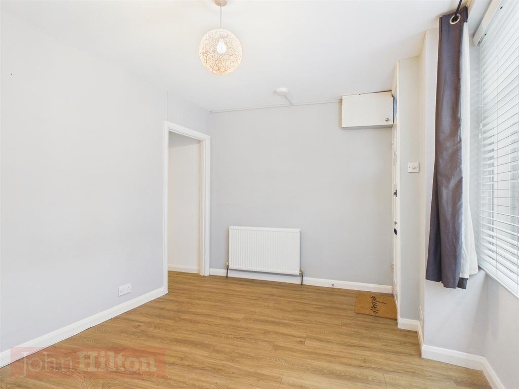 Property photo 3 of 10 Cam02534G0-Pr0642-Still002.Jpg