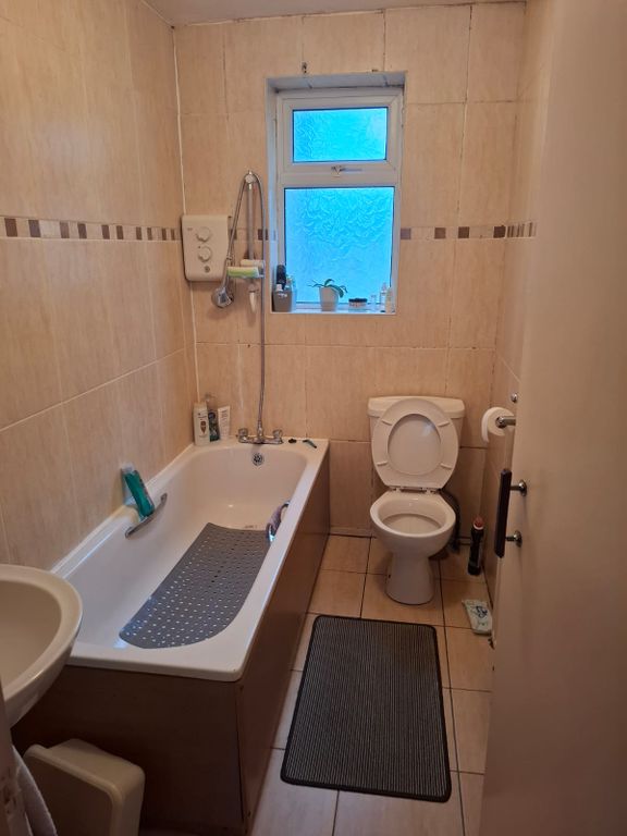 Property photo 2 of 6 Gallery