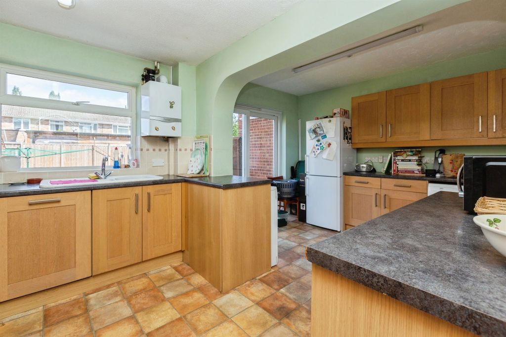 Property photo 2 of 17