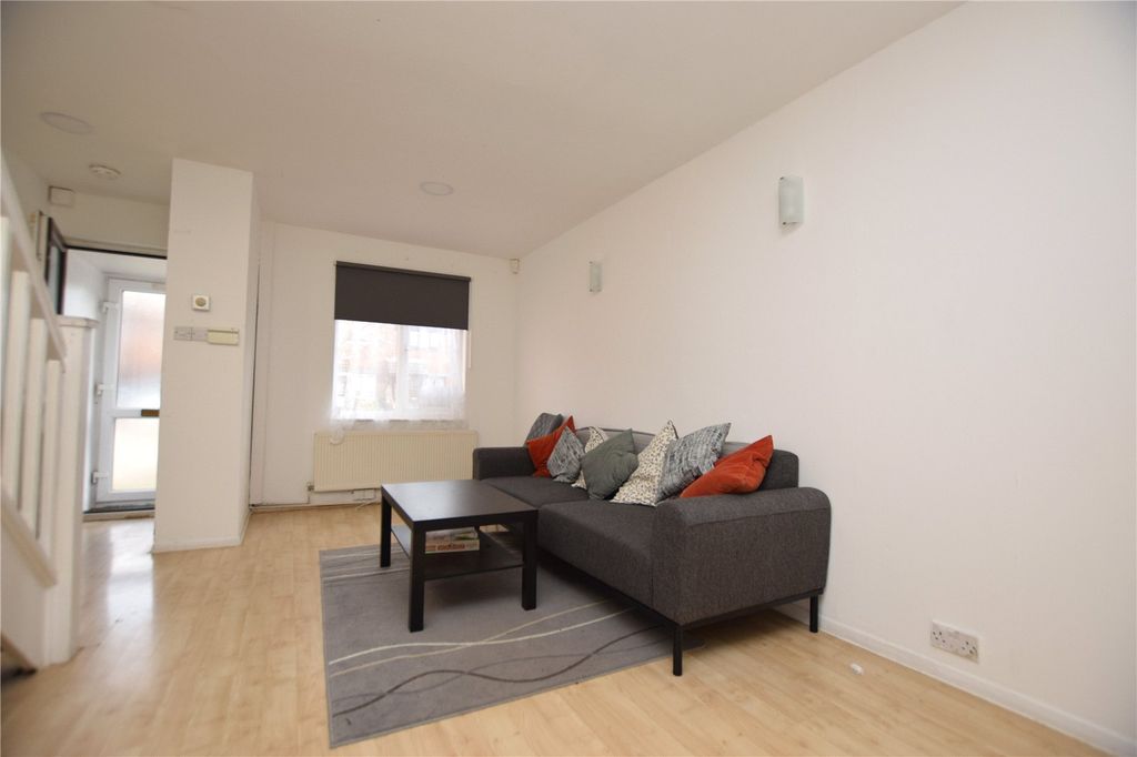 Property photo 2 of 8 Picture No. 03