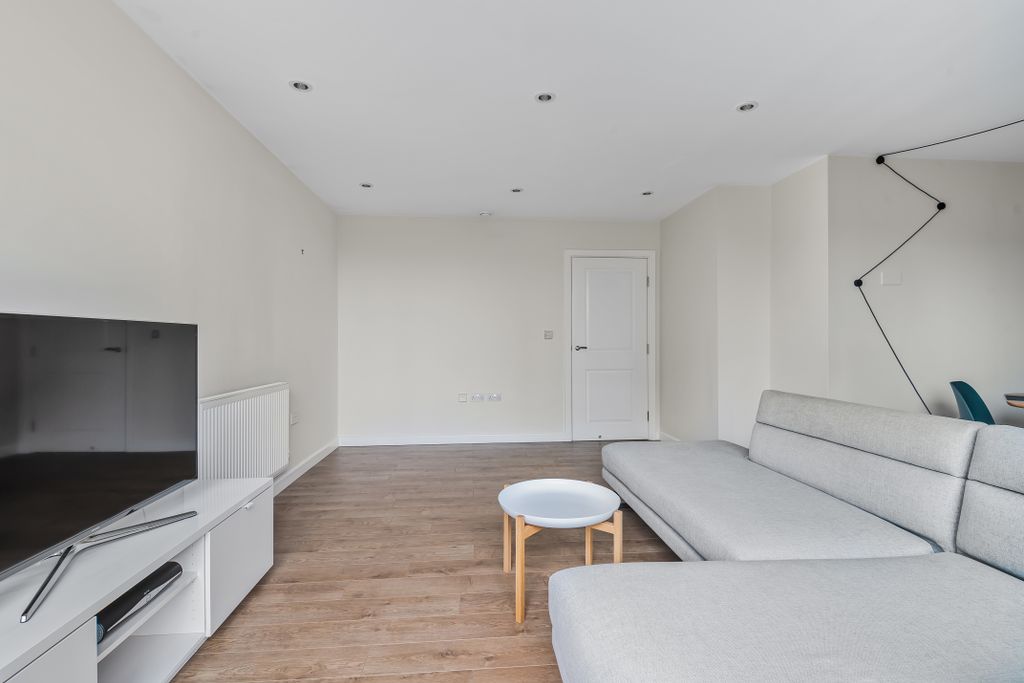 Property photo 3 of 9 796662 (3)
