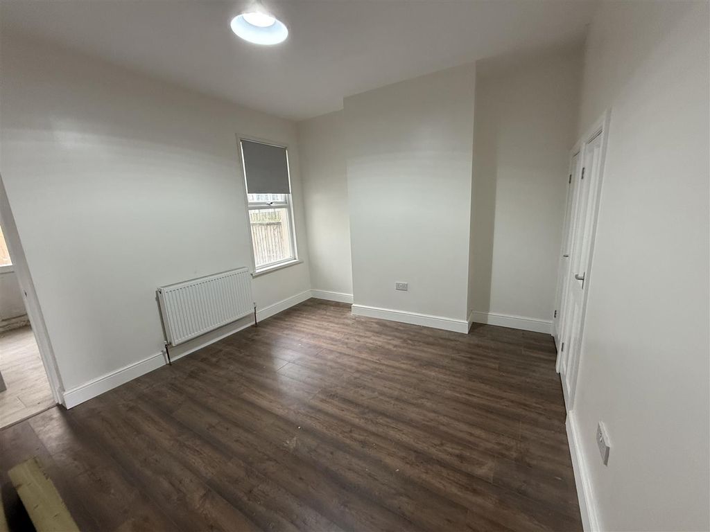 Property photo 3 of 10 Img_2296.Jpeg