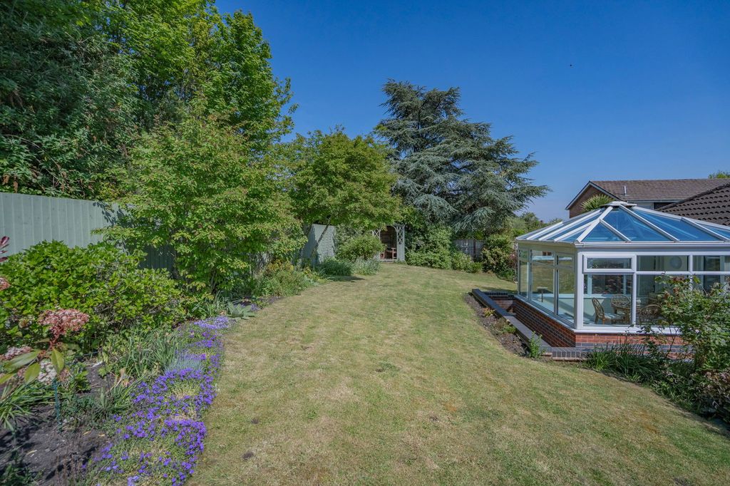 Property photo 3 of 19