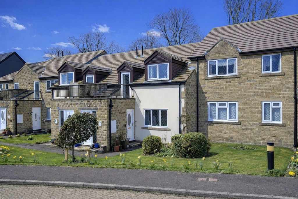 Property photo 2 of 17 Pinewood Ewemove Brighouse (14)