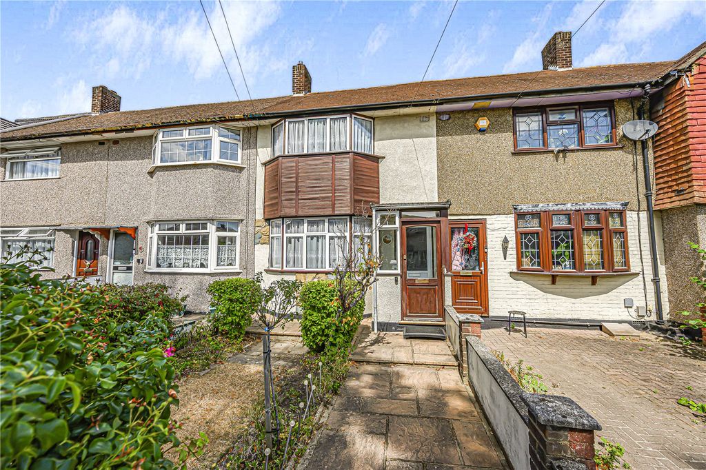 Property photo 1 of 16 Front