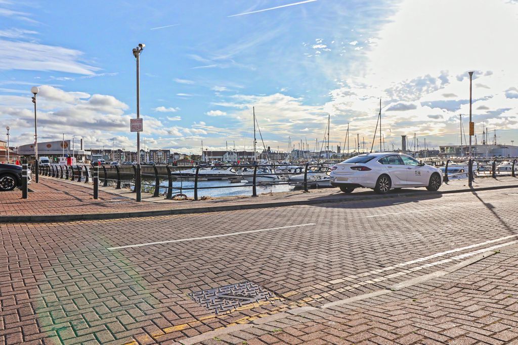 Property photo 2 of 19 33 Navigation Point, Harlepool, Ts24 0Uj