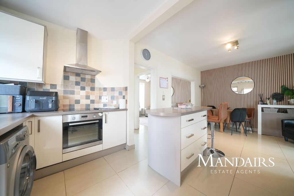 Property photo 1 of 30