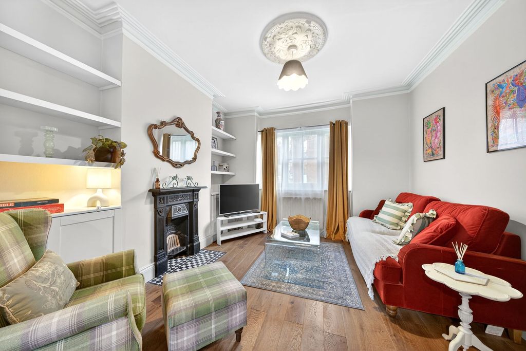 Property photo 2 of 17