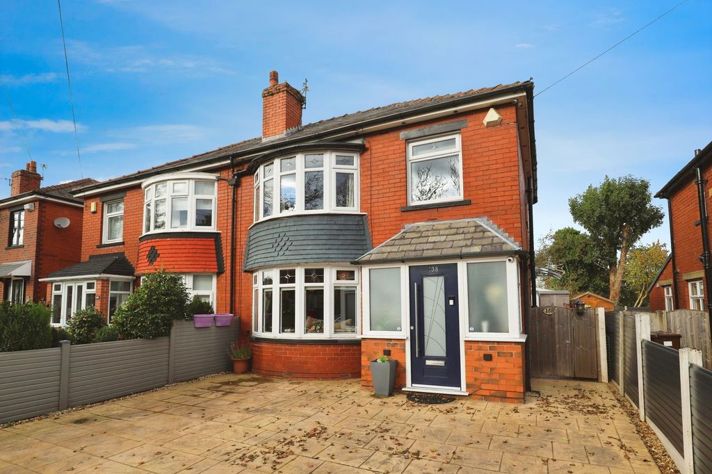 Property photo 1 of 33