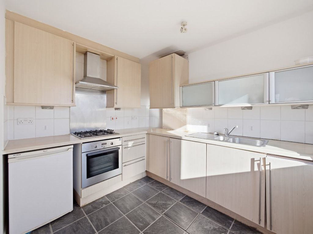 Property photo 3 of 14 Picture 3