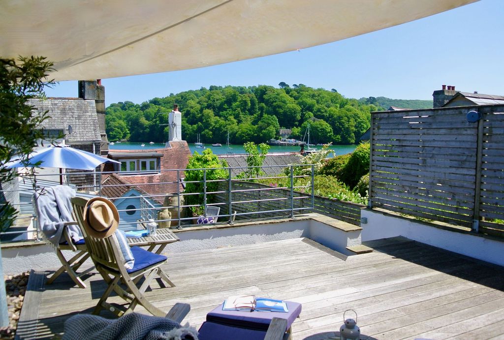 Property photo 2 of 17 Berry Cottage, Outside Terrace, Dittisham