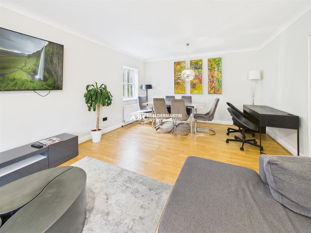 Property photo 3 of 13 Cam03827G0-Pr0098-Still011.Jpg