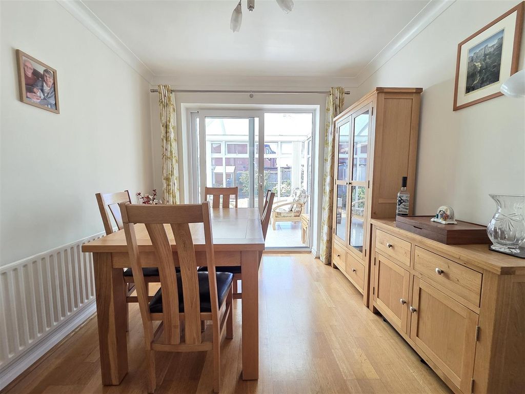 Property photo 3 of 15 Dining Room