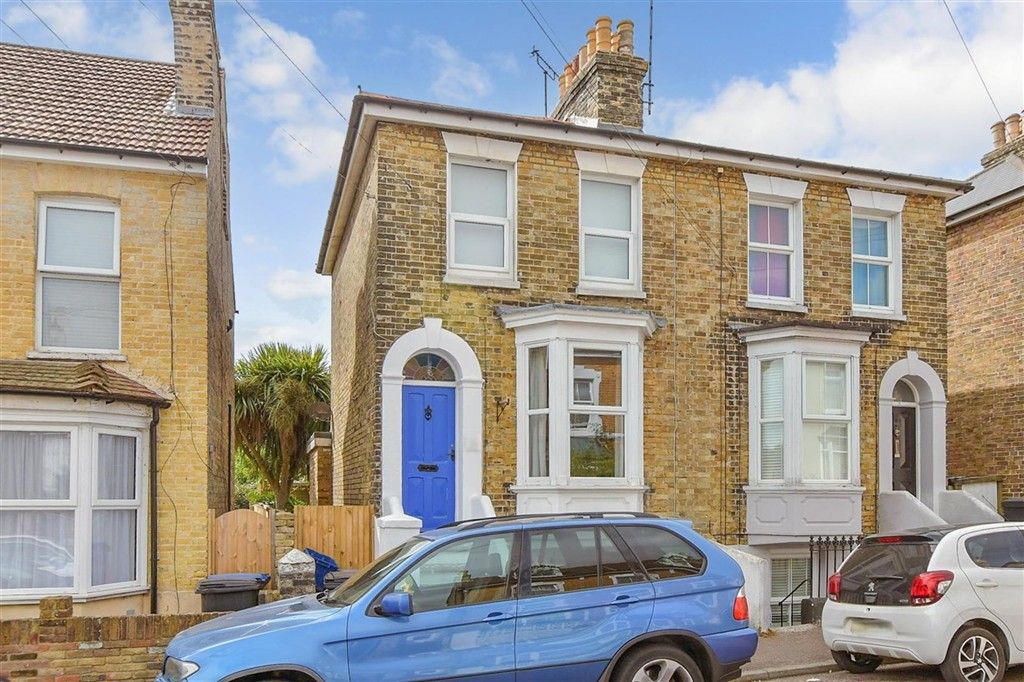 Property photo 3 of 9 External (Web)*