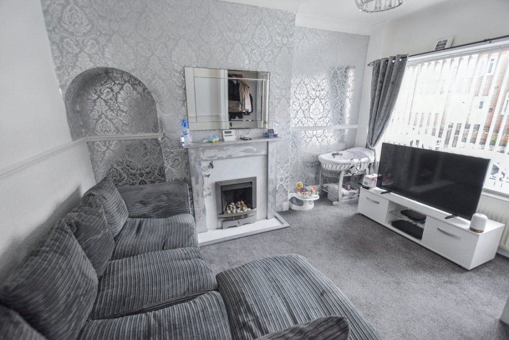 Property photo 2 of 10 Lounge
