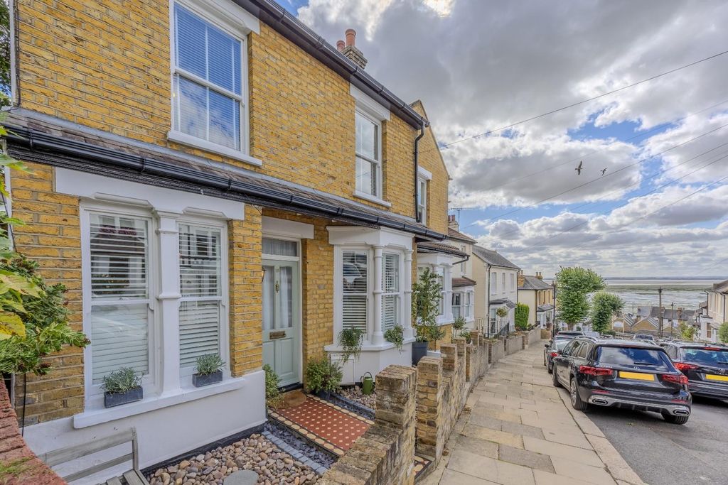 Property photo 1 of 34 Front