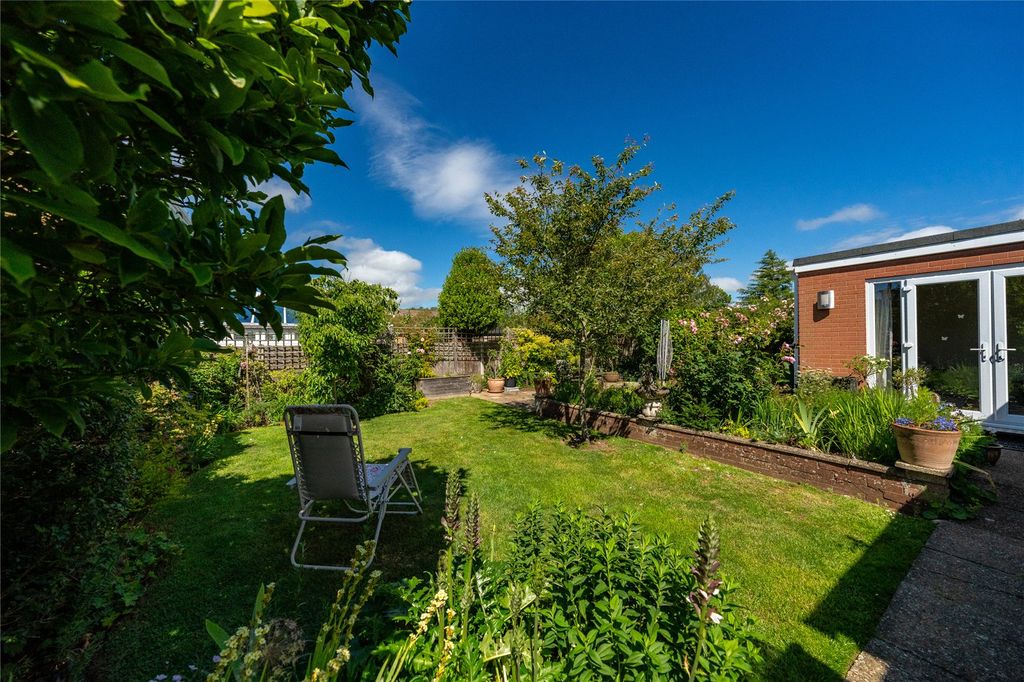Property photo 3 of 19 Picture No. 28