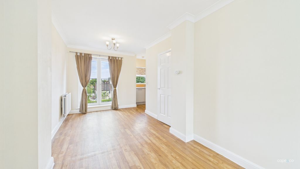 Property photo 2 of 16 2844105
