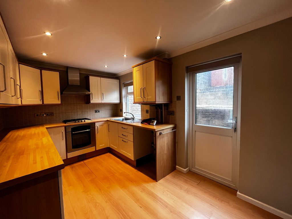 Property photo 3 of 10 Annex