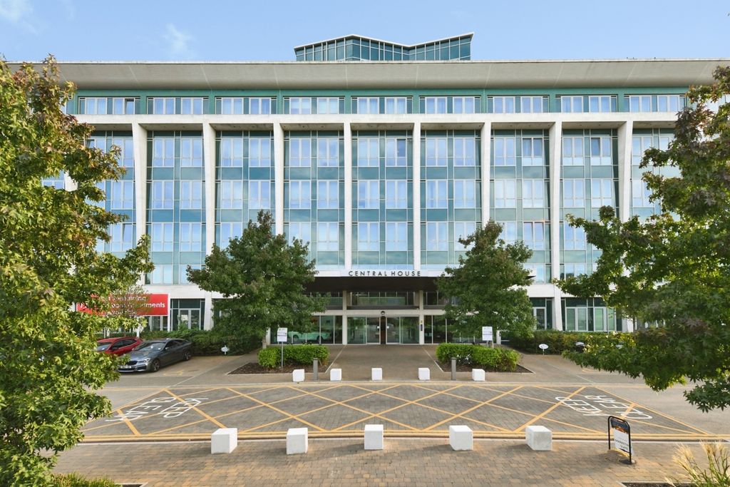 Property photo 1 of 20 External