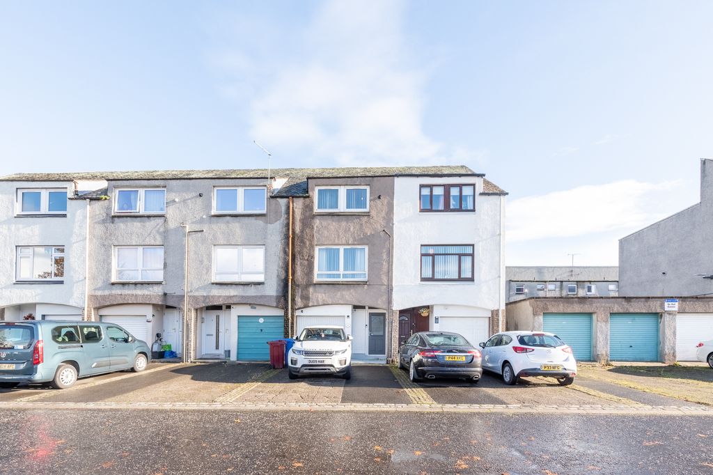 Property photo 1 of 37