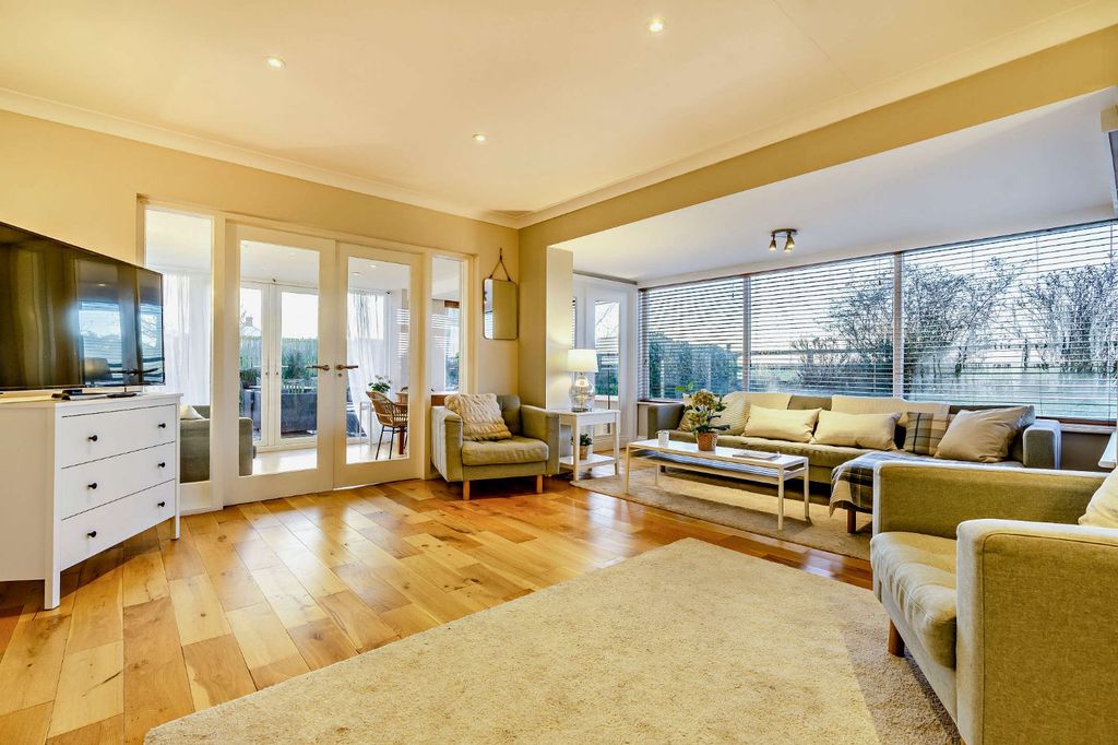 Additional image 5 of 6 bed detached house for saleThe Willows, Newton-By-The-Sea, Alnwick, Northumberland NE66