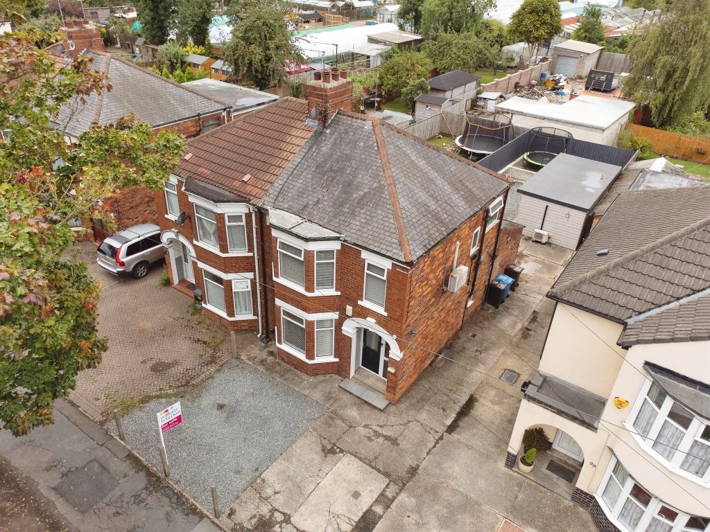 Property photo 2 of 20