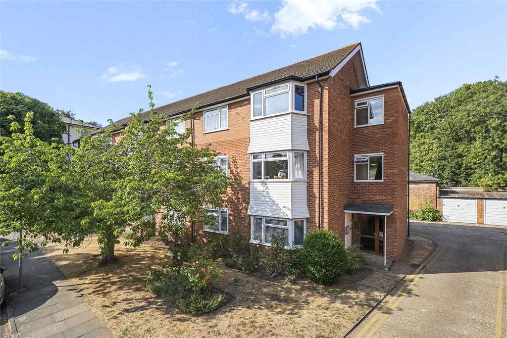 Property photo 1 of 7 Exterior