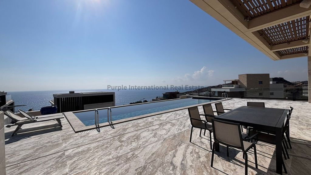 Property photo 3 of 50