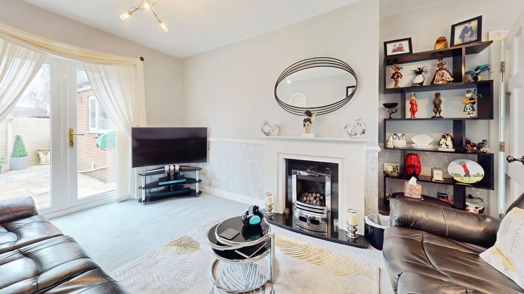 Property photo 2 of 12 Pbox-Img.Jpg