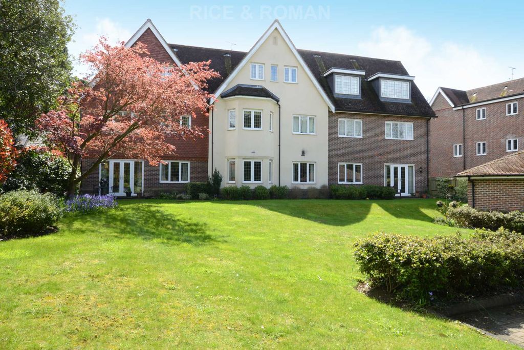 Property photo 1 of 13