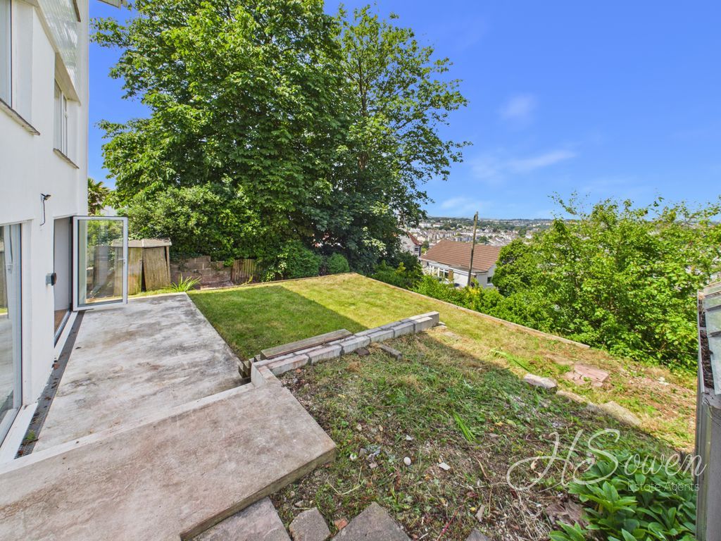 Property photo 3 of 32 Photo 26