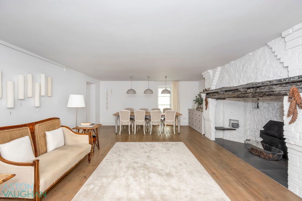 Property photo 3 of 24 4750313