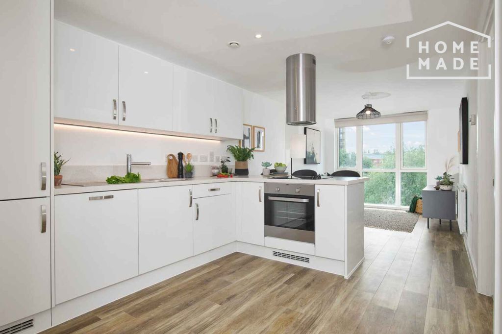 Property photo 3 of 12 6A2F5Fd05B958588c01d5B0B7F4A